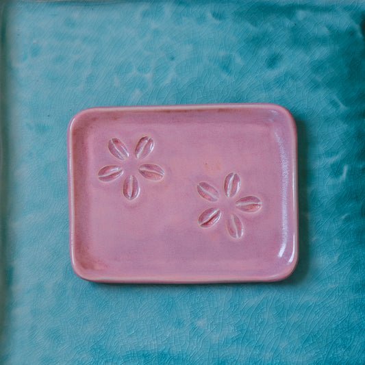 Cowrie Flower Tray | Berry