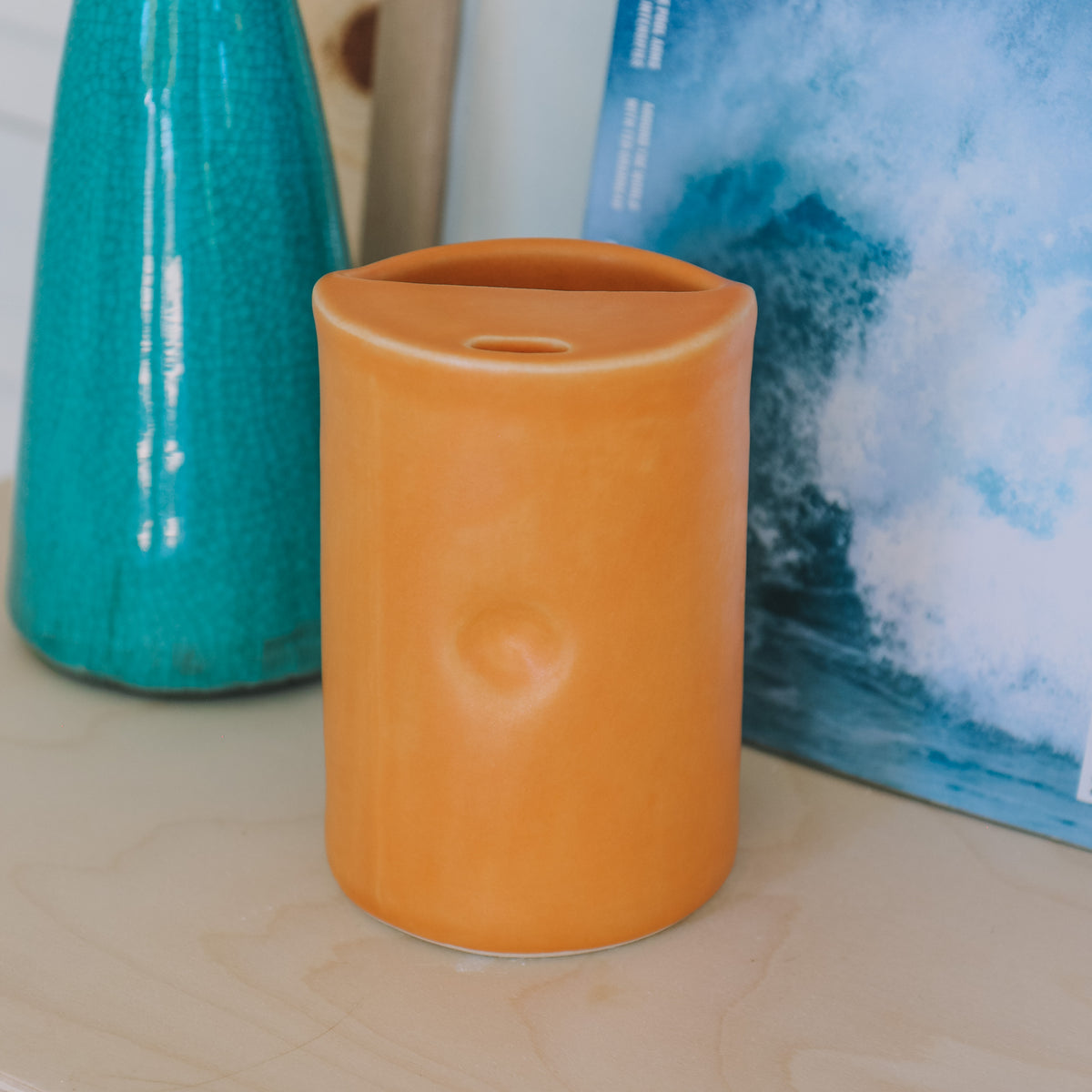 Hibiscus Takeaway Cup | 16oz Tangerine