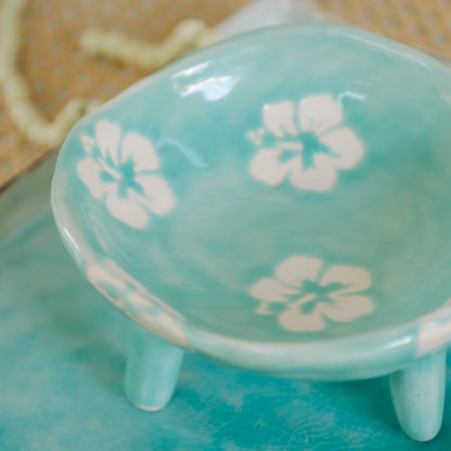 Standing Hibiscus Dish | Water