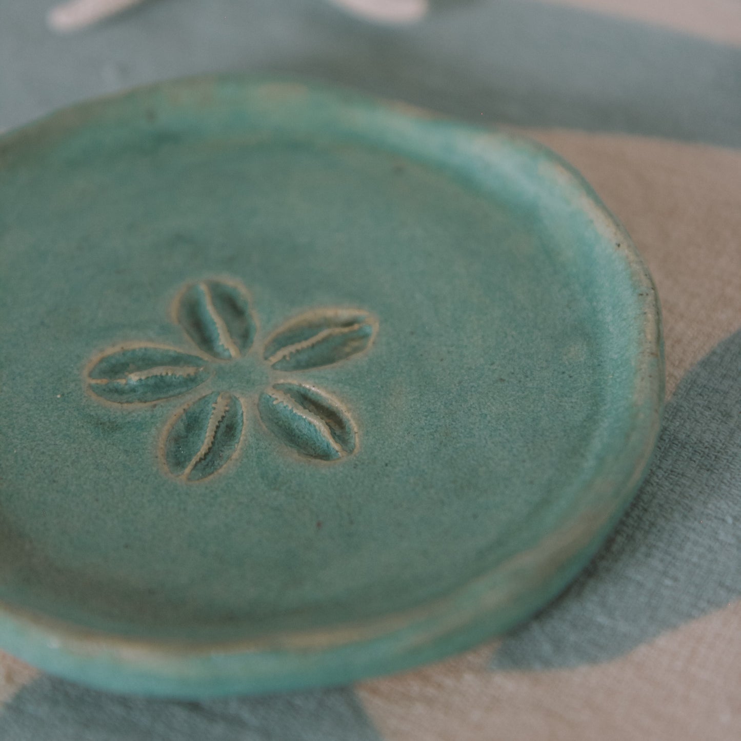 Cowrie Flower Small Dish