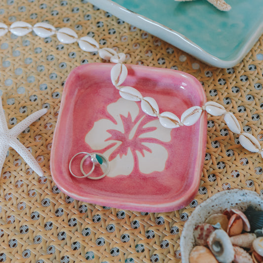 Square Hibiscus Dish | Berry