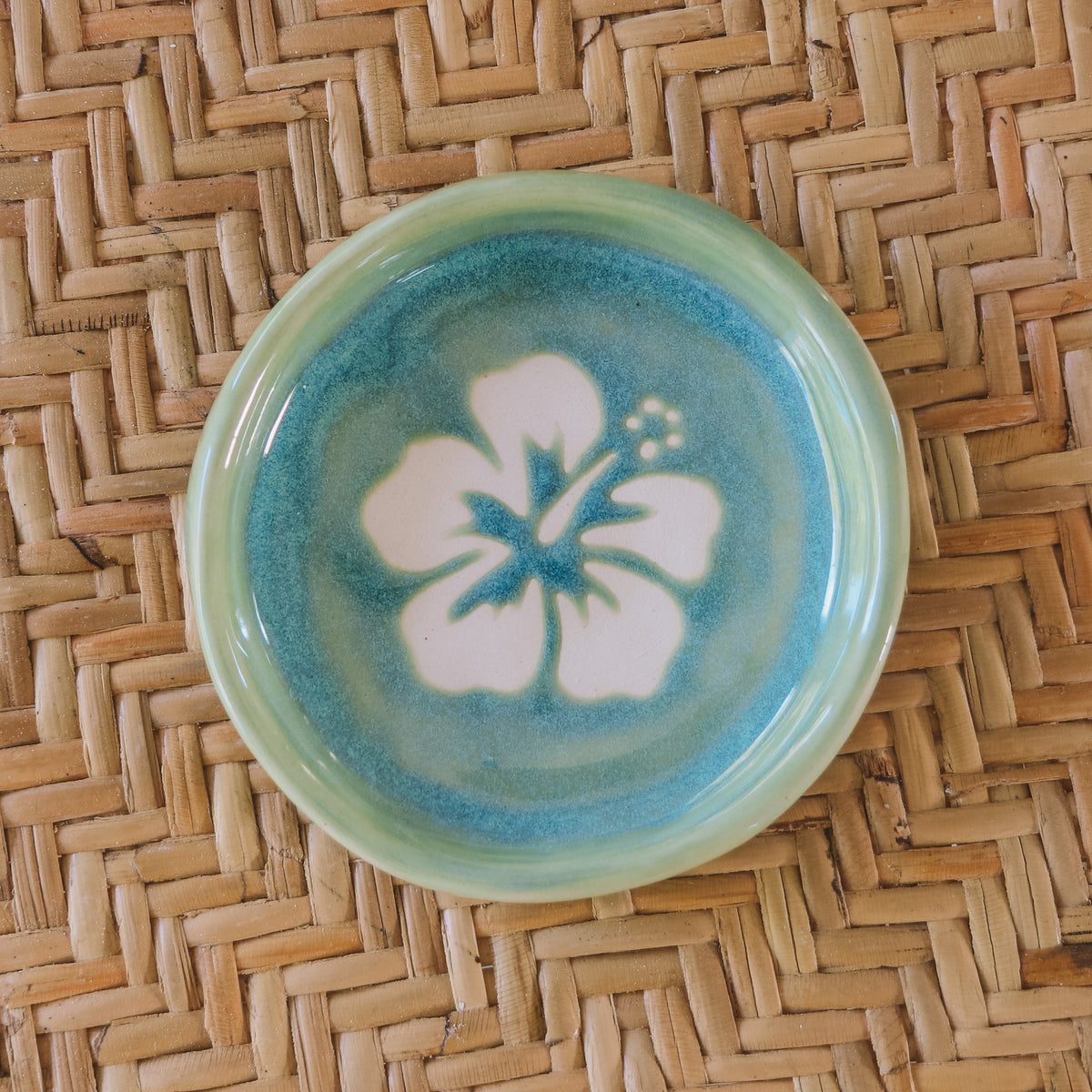 Hibiscus Circle Plate | Wave Blue