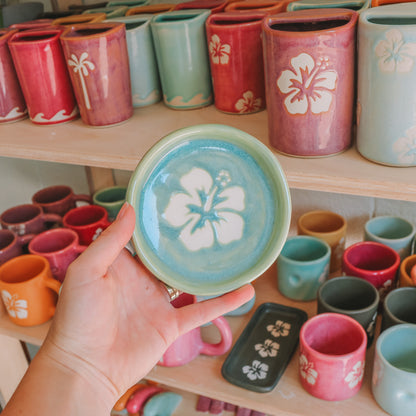Hibiscus Circle Plate | Wave Blue