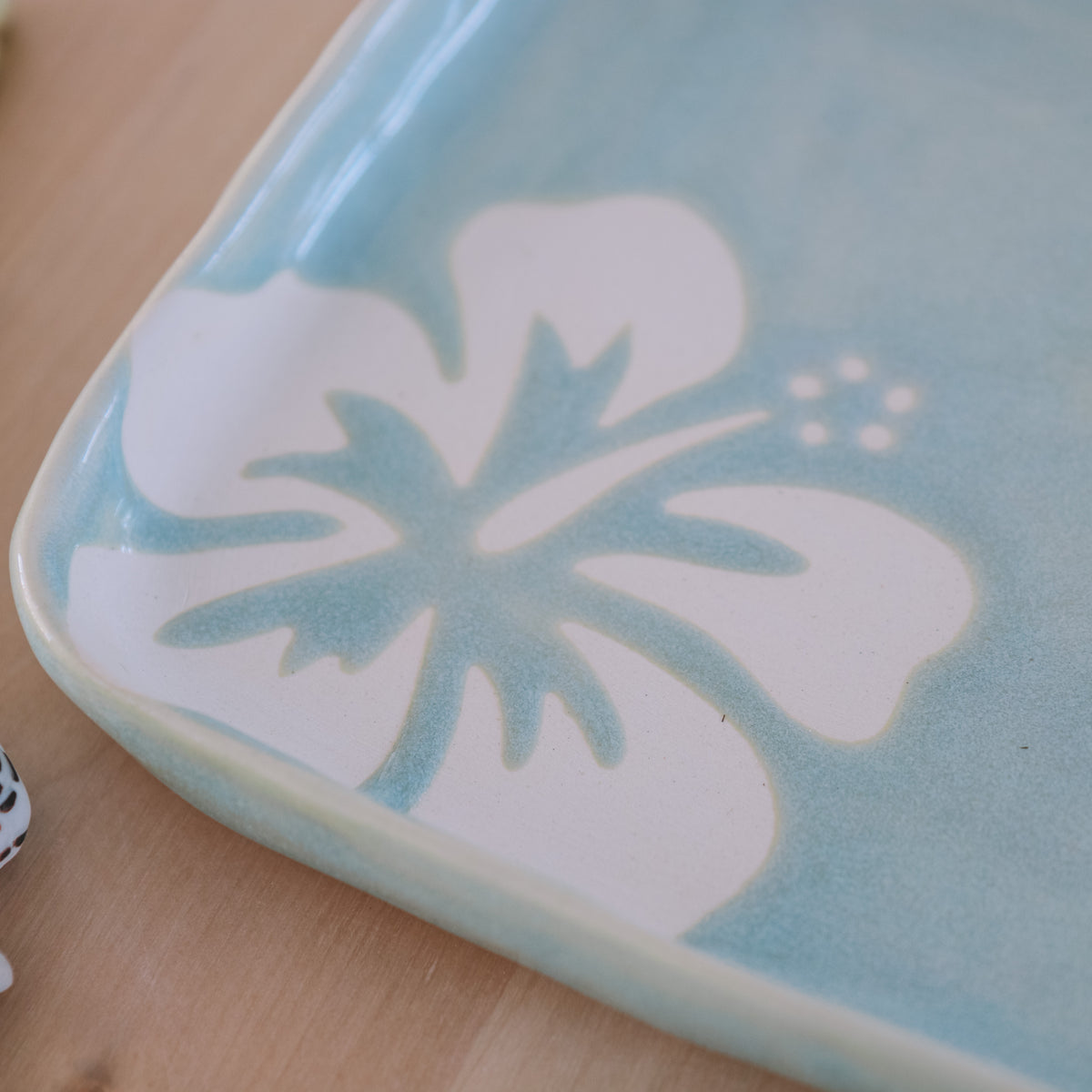 Large Hibiscus Dish | Sea Foam