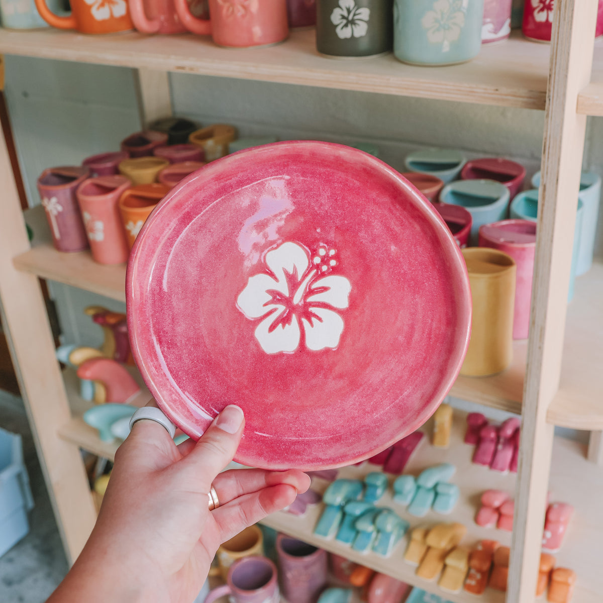 Large Hibiscus Dish | Berry