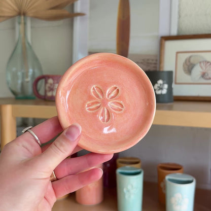 Cowrie Flower Small Dish | Sunset