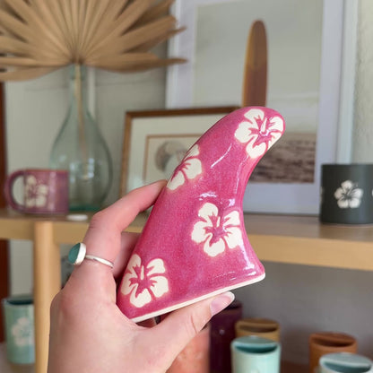 Twin Fin Hibiscus Print | Berry