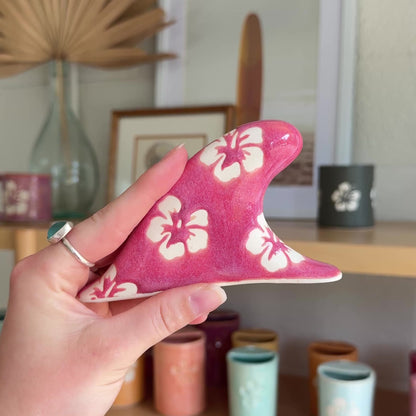 Clean Wave Hibiscus Print | Berry