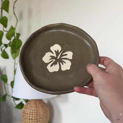 Hibiscus Dish | Bark Brown