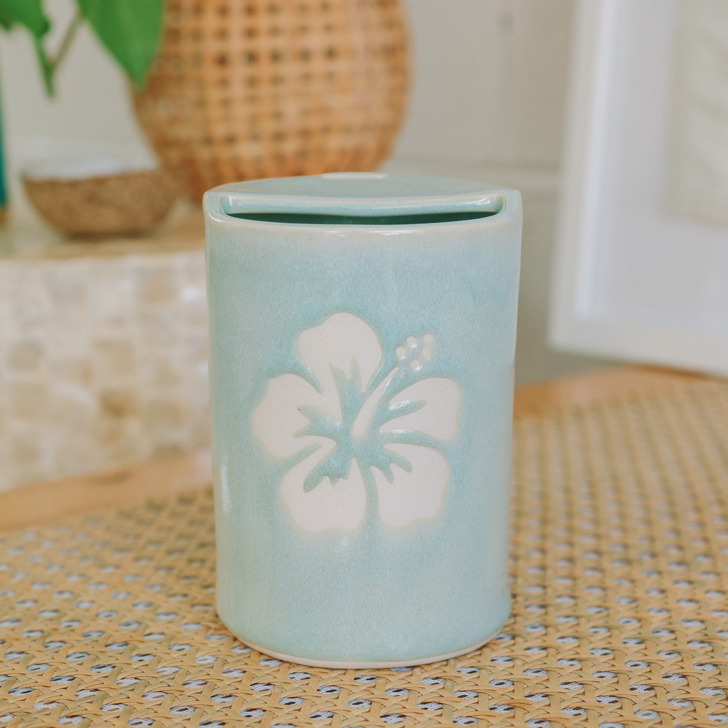 Hibiscus Takeaway Cup | 16oz Sea Foam