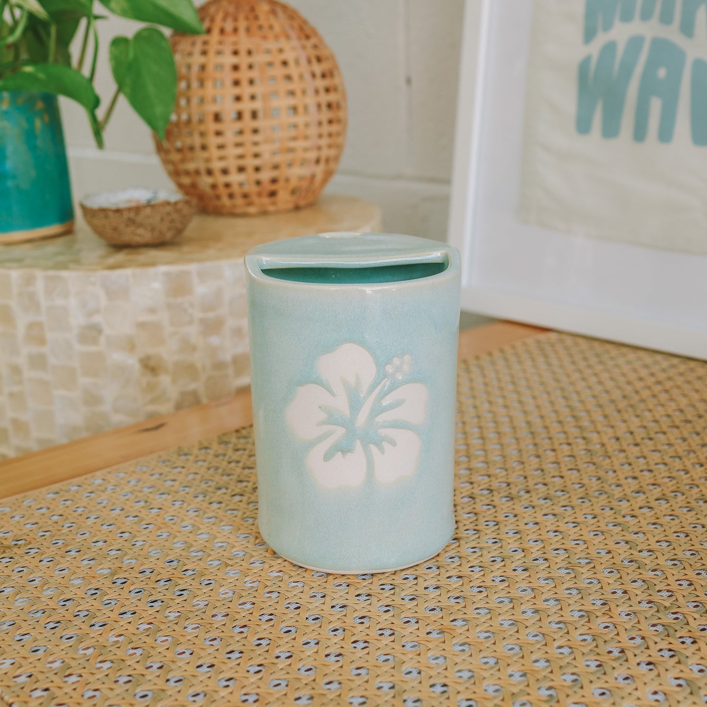 Hibiscus Takeaway Cup | 16oz Sea Foam